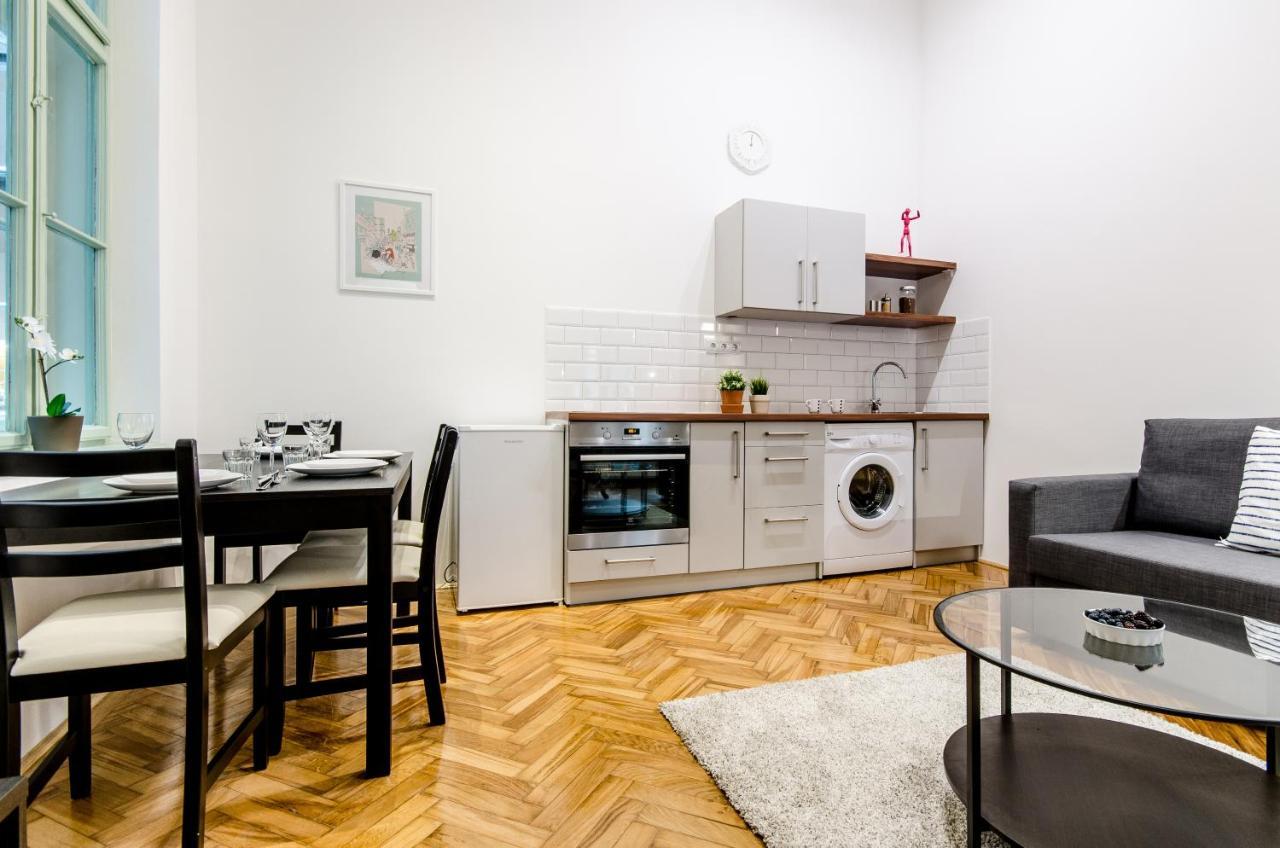 B63 2 Bedroom Apartment In Heart Of City 부다페스트 외부 사진
